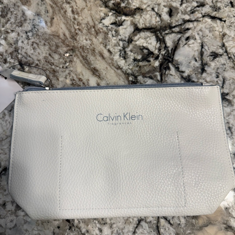 New Calvin Klein Textured White Pouch Clutch